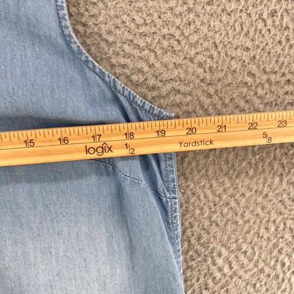 Chicos Shirt Womens 0 US Small Blue Chambray Button Up Collar Sleeveless Hi Low - Picture 9 of 10